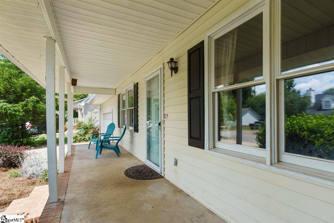 106 Patio Road Easley, SC 29642 - Photo 3 of 23 Gallery Image 3