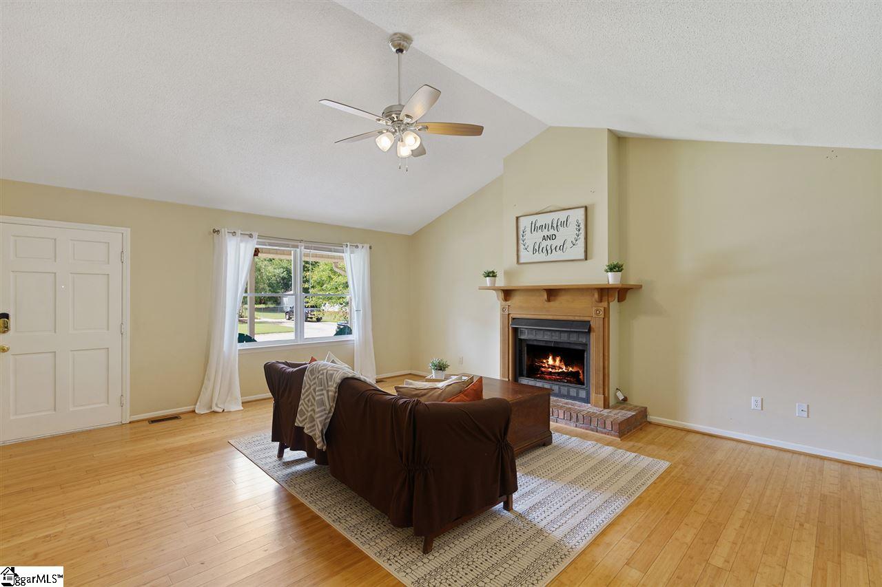 106 Patio Road Easley, SC 29642 - Photo 4 of 23 Gallery Image 4