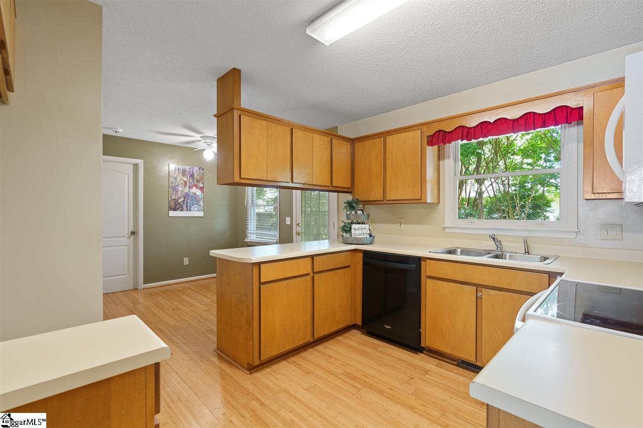 106 Patio Road Easley, SC 29642 - Photo 10 of 23 Gallery Image 10
