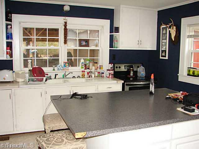 661 Pine Ridge Road Mocksville, NC 27028 - Photo 5 of 11 Kitchen.