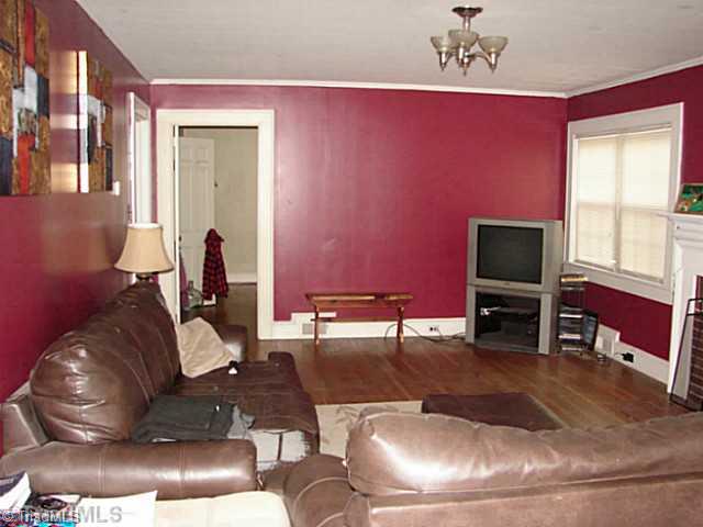 661 Pine Ridge Road Mocksville, NC 27028 - Photo 7 of 11 Living Room.