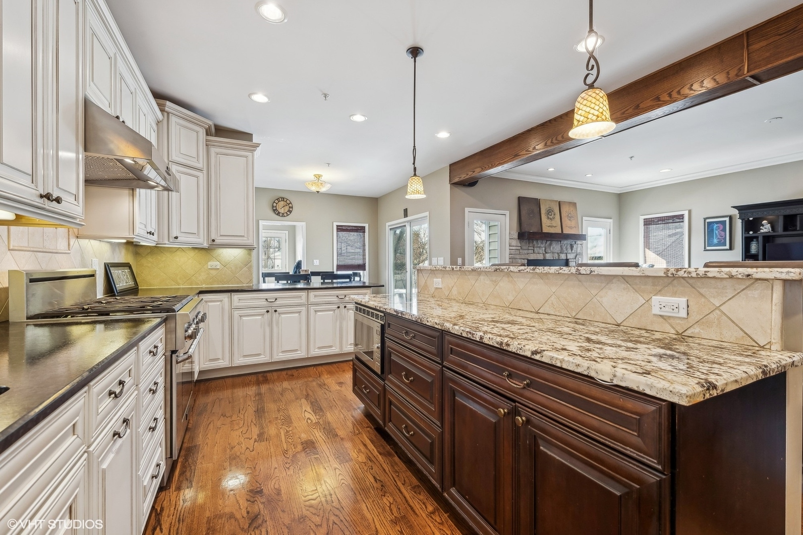 441 Stewart Avenue Park Ridge, IL 60068 - Photo 13 of 33 Gallery Image 13