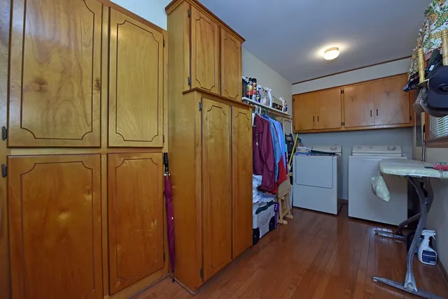 a view of walk in closet