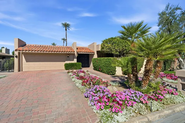 $1,029,000 | 52 Columbia Drive, Rancho Mirage, CA 92270