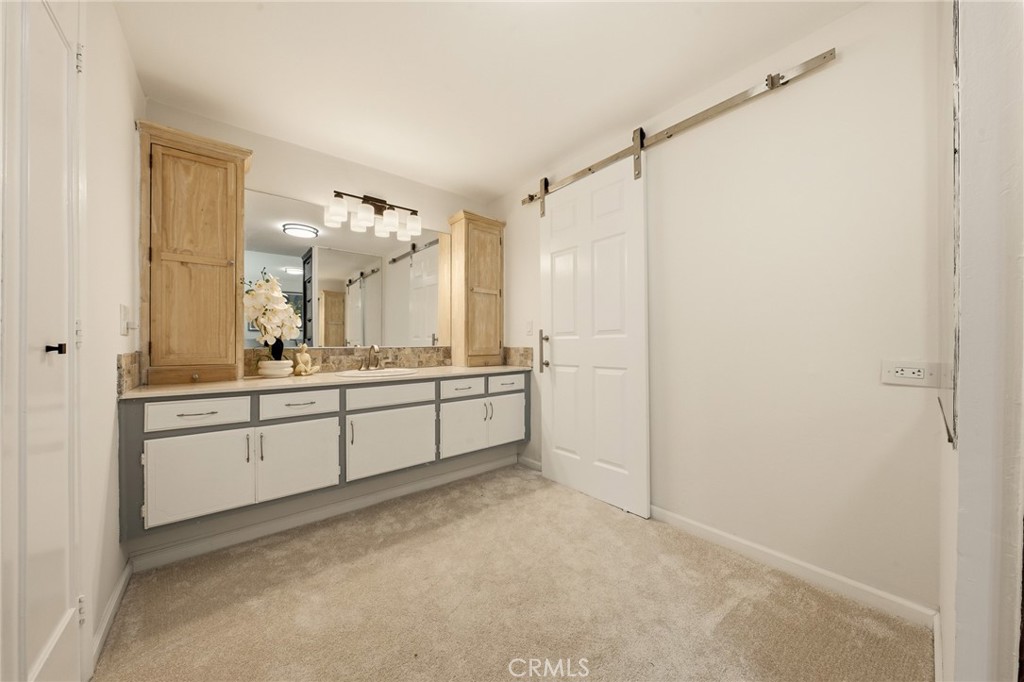 10865 Wystone Avenue Porter Ranch, CA 91326 - Photo 17 of 35