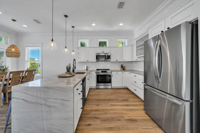 $2,499,900 | 125 Los Angeles Street, Miramar Beach, FL 32550