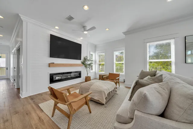 $2,499,900 | 125 Los Angeles Street, Miramar Beach, FL 32550