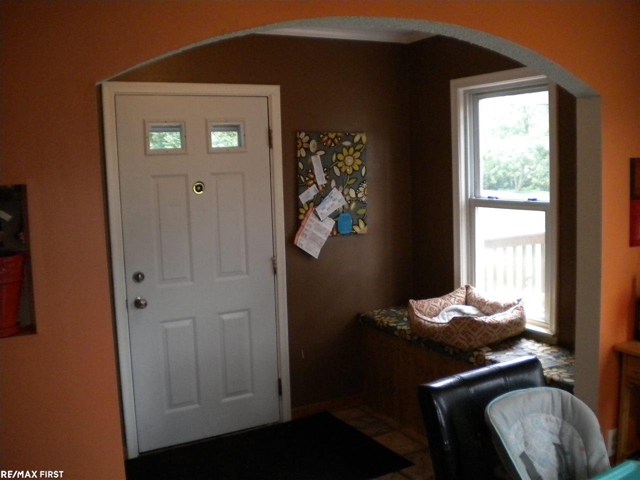 51890 Romeo Plank Road Macomb, MI 48042 - Photo 8 of 24 31328862-7.JPG