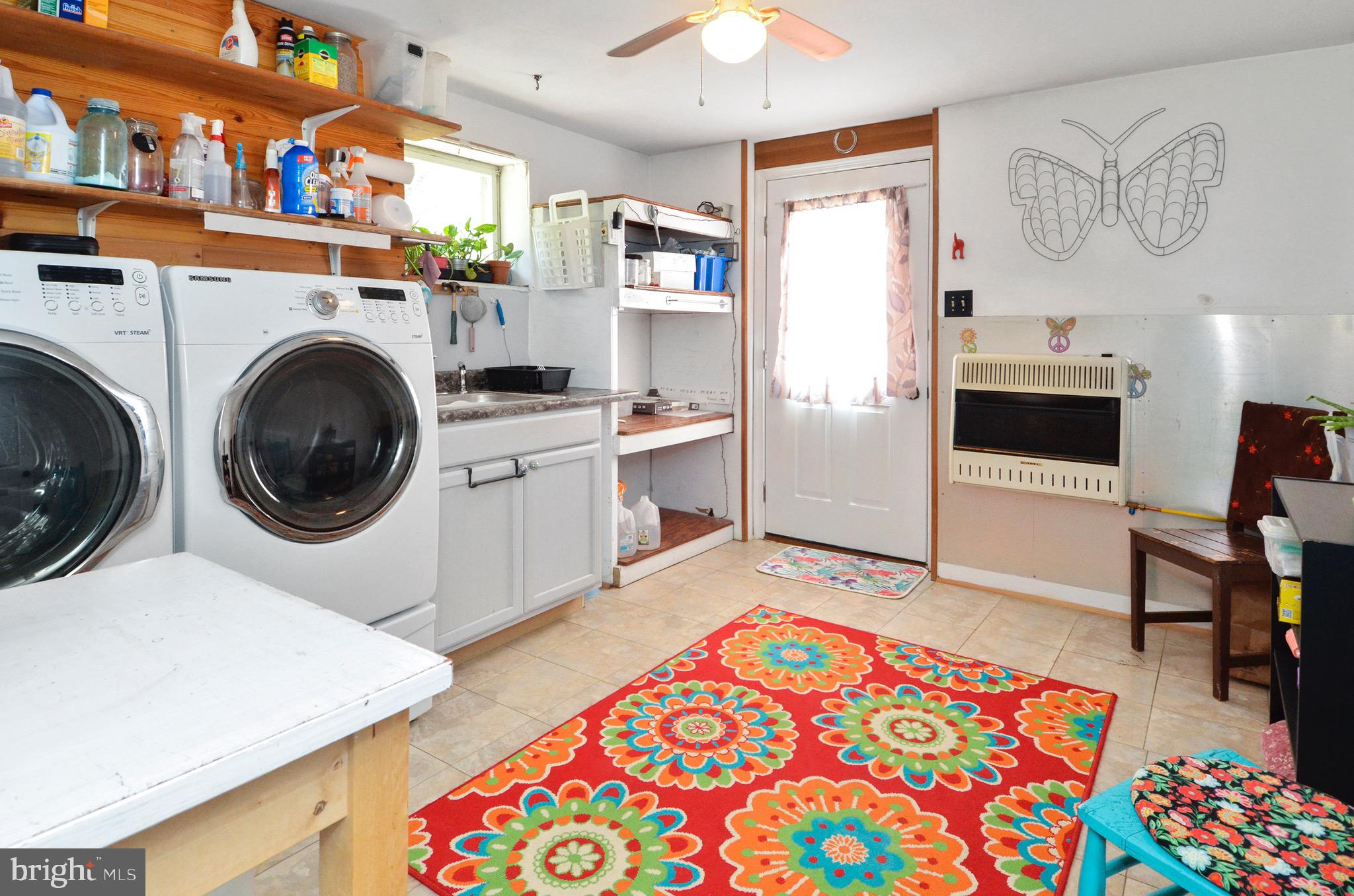 929 Federal Hill Road Street, MD 21154 - Photo 21 of 26 Laundry room