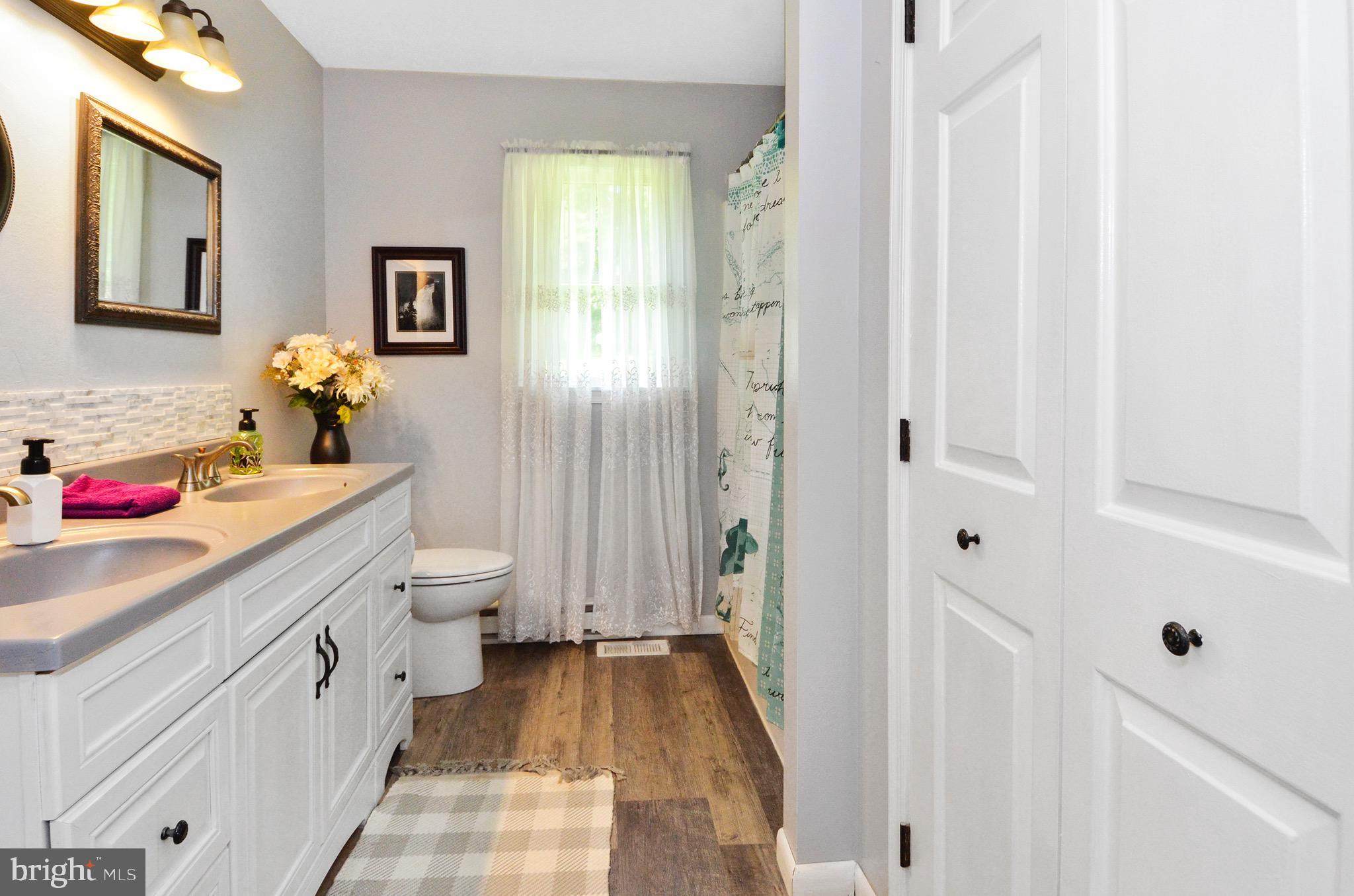 929 Federal Hill Road Street, MD 21154 - Photo 8 of 26 Hall bathroom