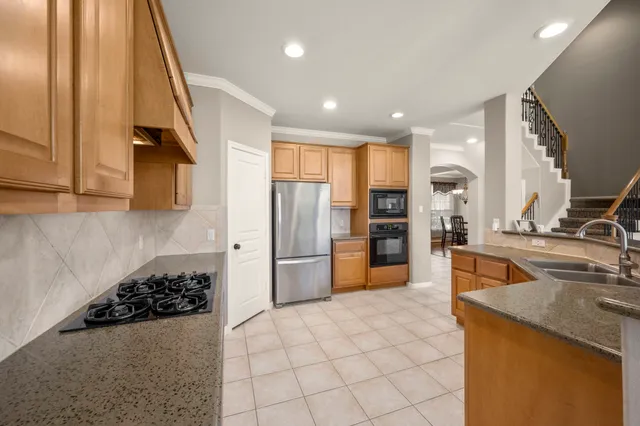 $3,200 | 15807 Arbor Lake Drive, Tomball, TX 77377