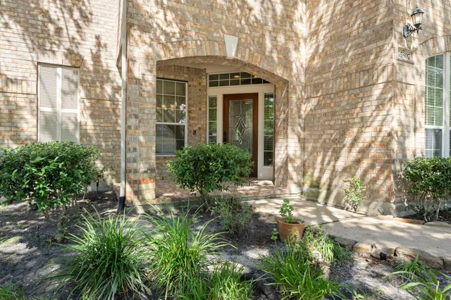 $3,200 | 15807 Arbor Lake Drive, Tomball, TX 77377