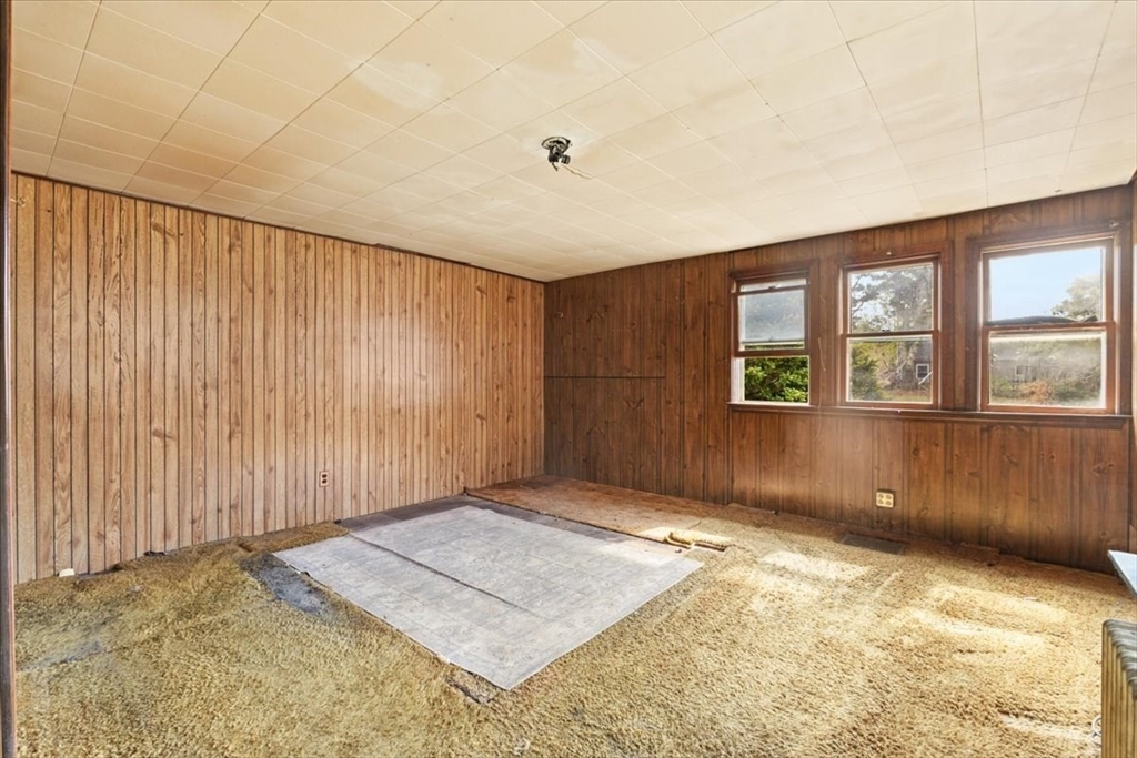 57 Onset Avenue Wareham, MA 02532 - Photo 16 of 32