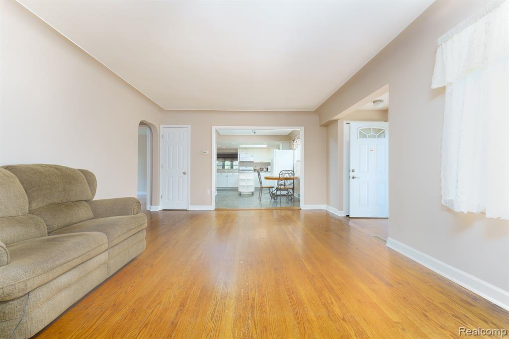 5324 Faussett Road Howell, MI 48855 - Photo 7 of 54 Gallery Image 7