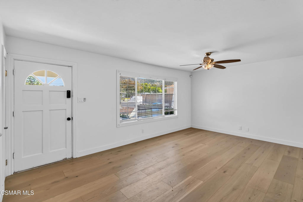 1651 Kay Avenue Simi Valley, CA 93063 - Photo 7 of 27