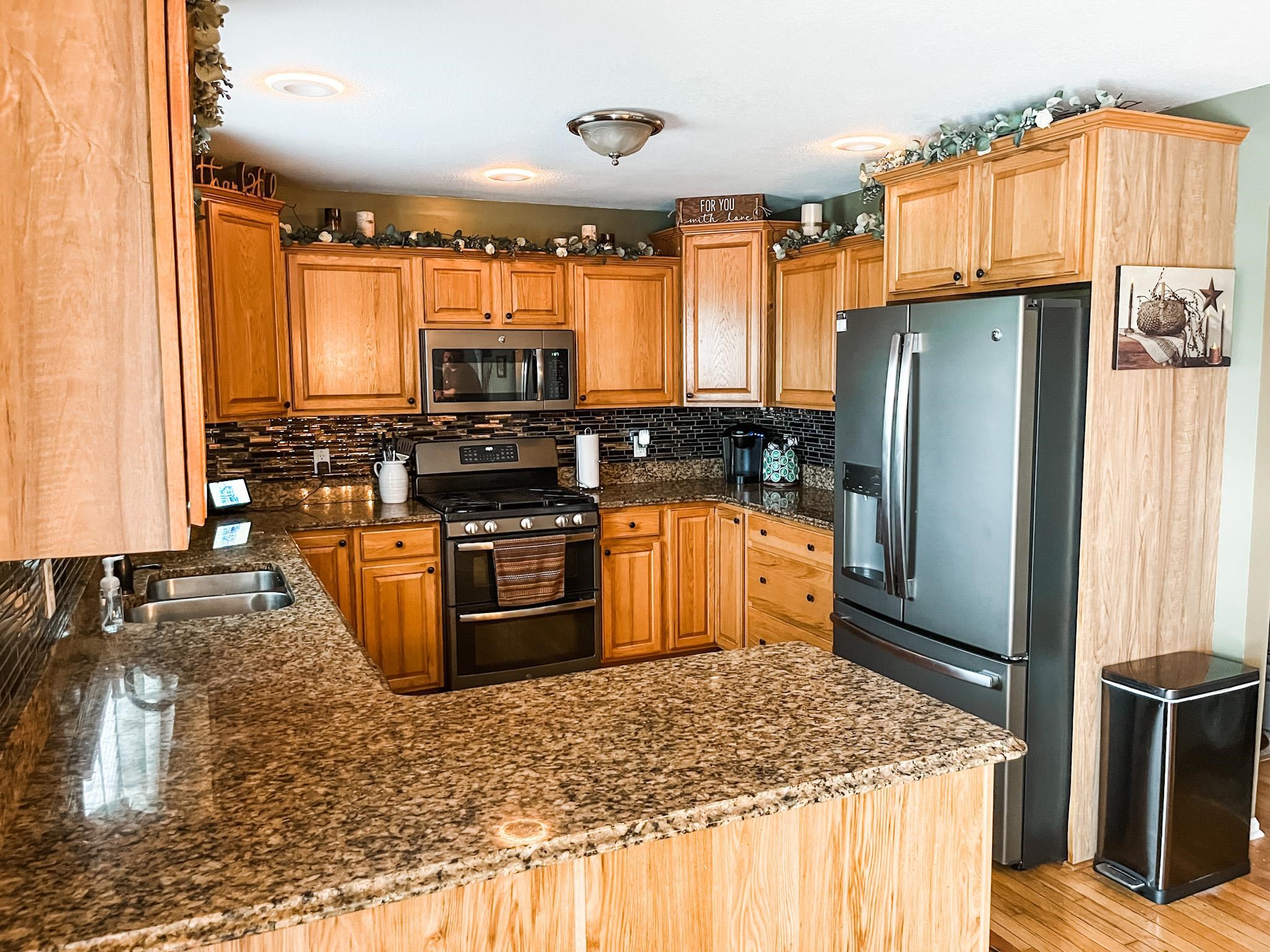 12305 West Mount Morris Road Flushing, MI 48433 - Photo 12 of 32 50085874-11.JPG