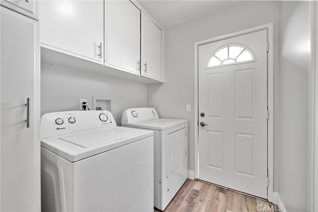 2810 East Echo Hill Way Orange, CA 92867 - Photo 24 of 49 a utility room with dryer and washer