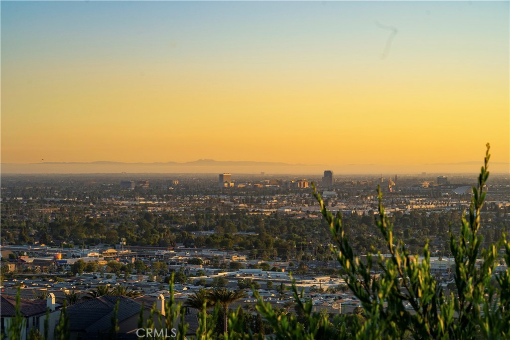 2810 East Echo Hill Way Orange, CA 92867 - Photo 43 of 49 a view of a city