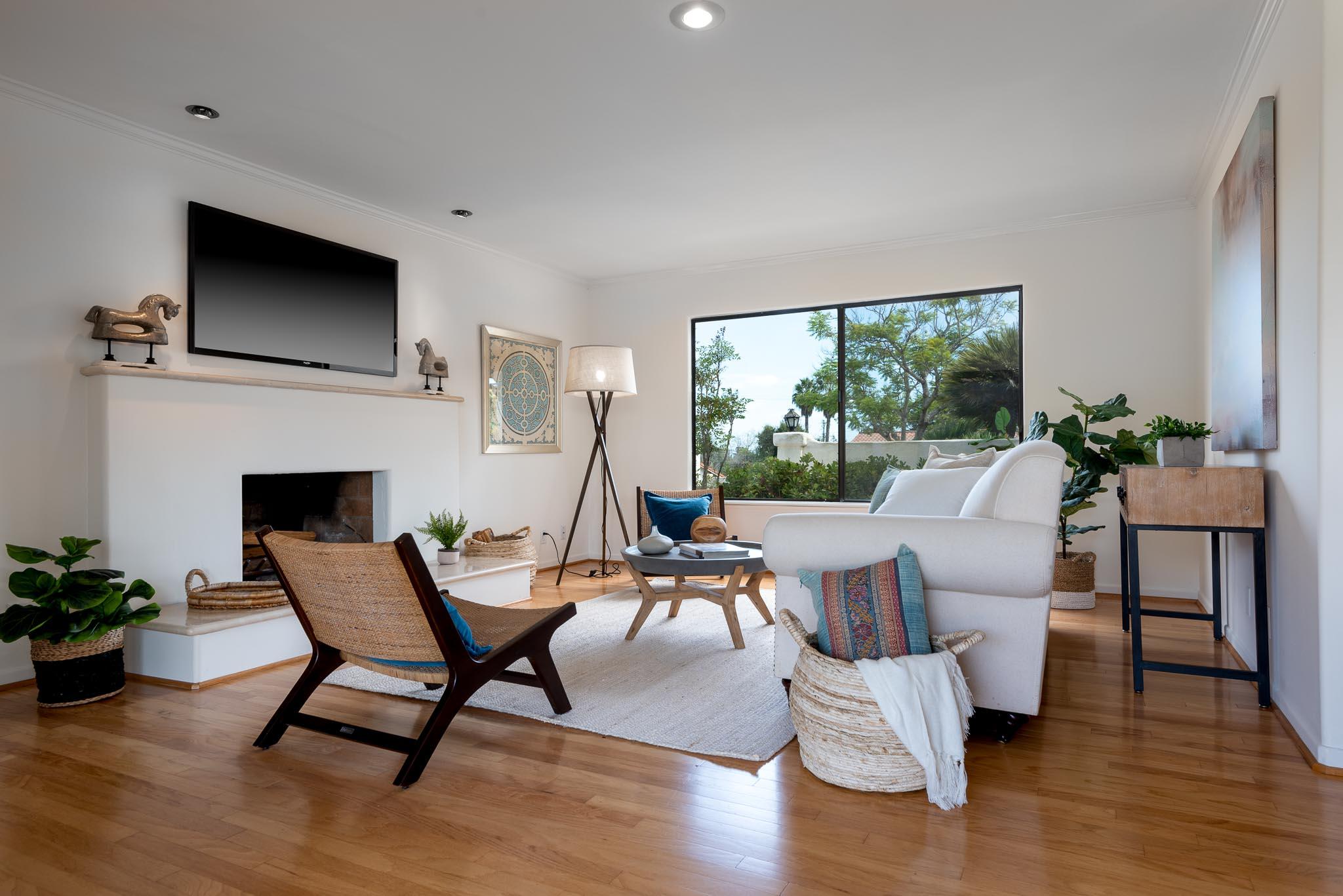 225 Constance Lane Santa Barbara, CA 93105 - Photo 11 of 27 FamilyRoom