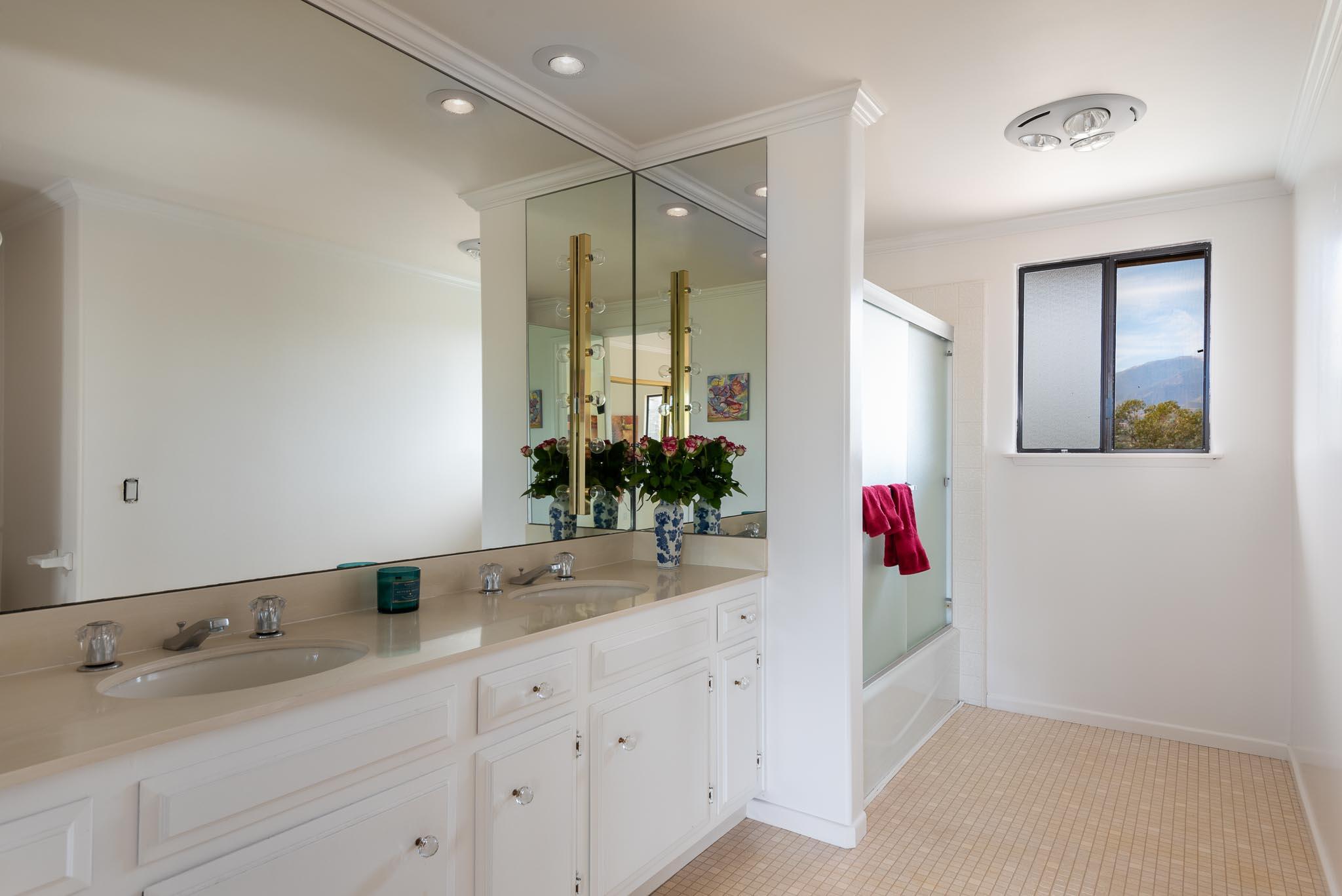 225 Constance Lane Santa Barbara, CA 93105 - Photo 21 of 27 Bathroom2