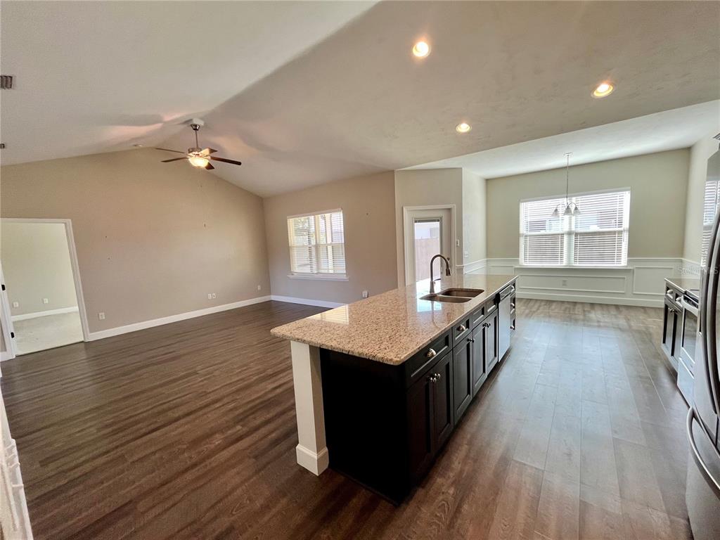 19033 Northwest 166th Avenue High Springs, FL 32643 - Photo 5 of 23