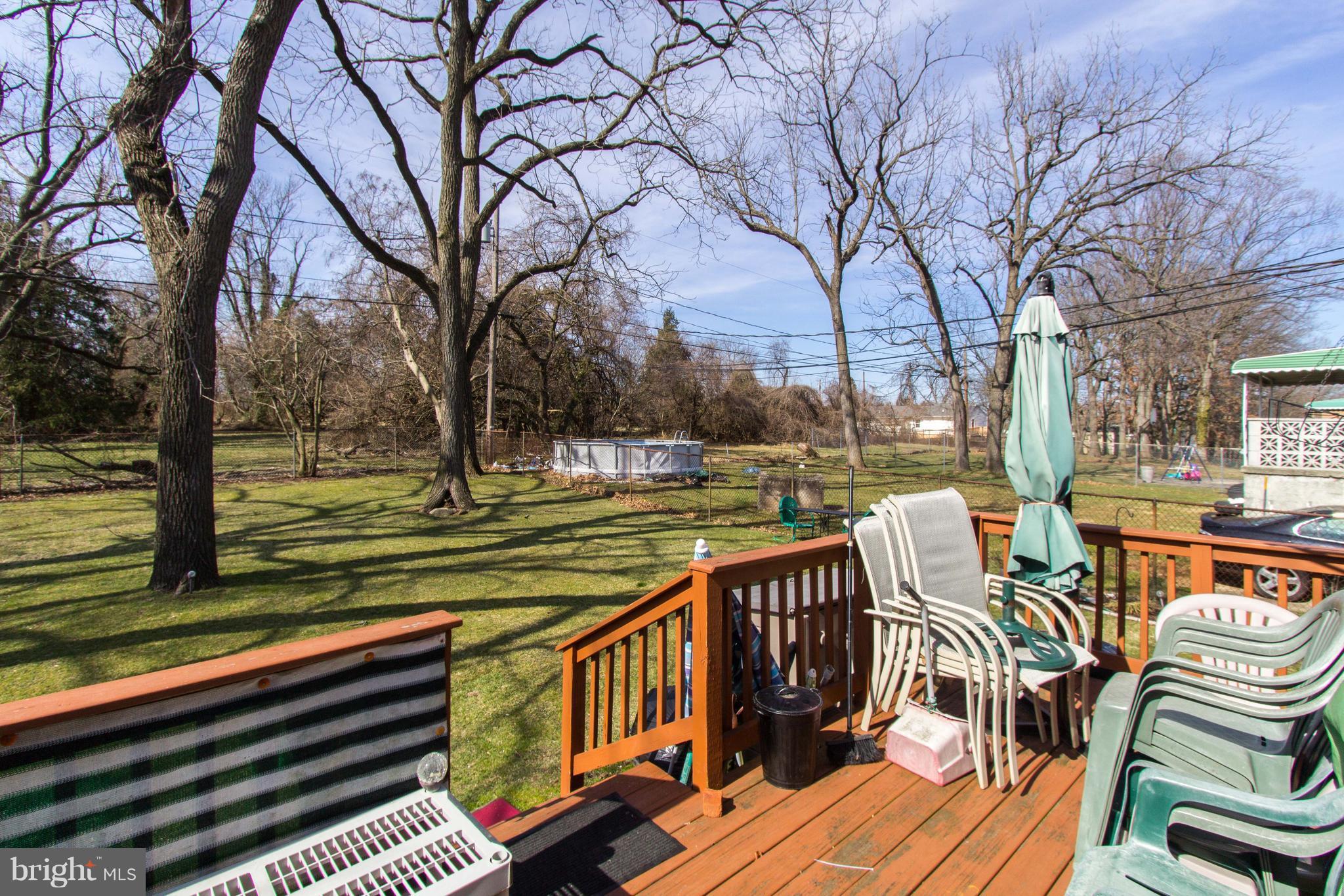 3102 Essex Road Baltimore, MD 21207 - Photo 26 of 30 Deck