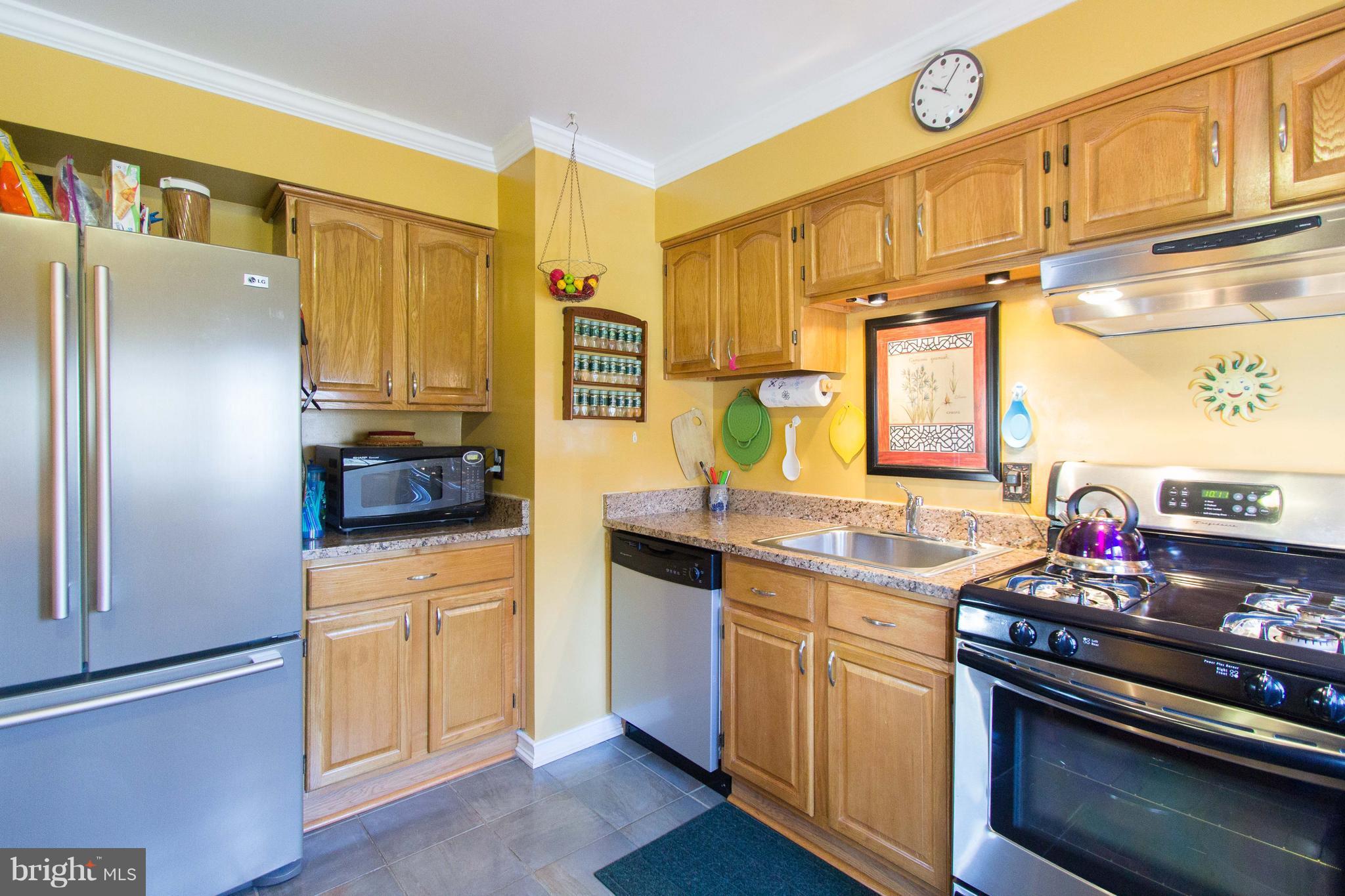 3102 Essex Road Baltimore, MD 21207 - Photo 5 of 30 Kitchen