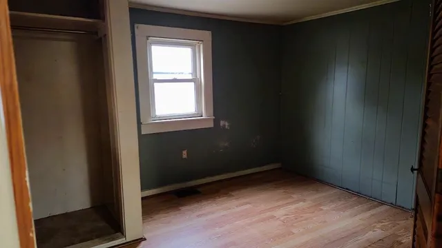 $144,900 | 915 Stillwater Avenue, Old Town, ME 04468