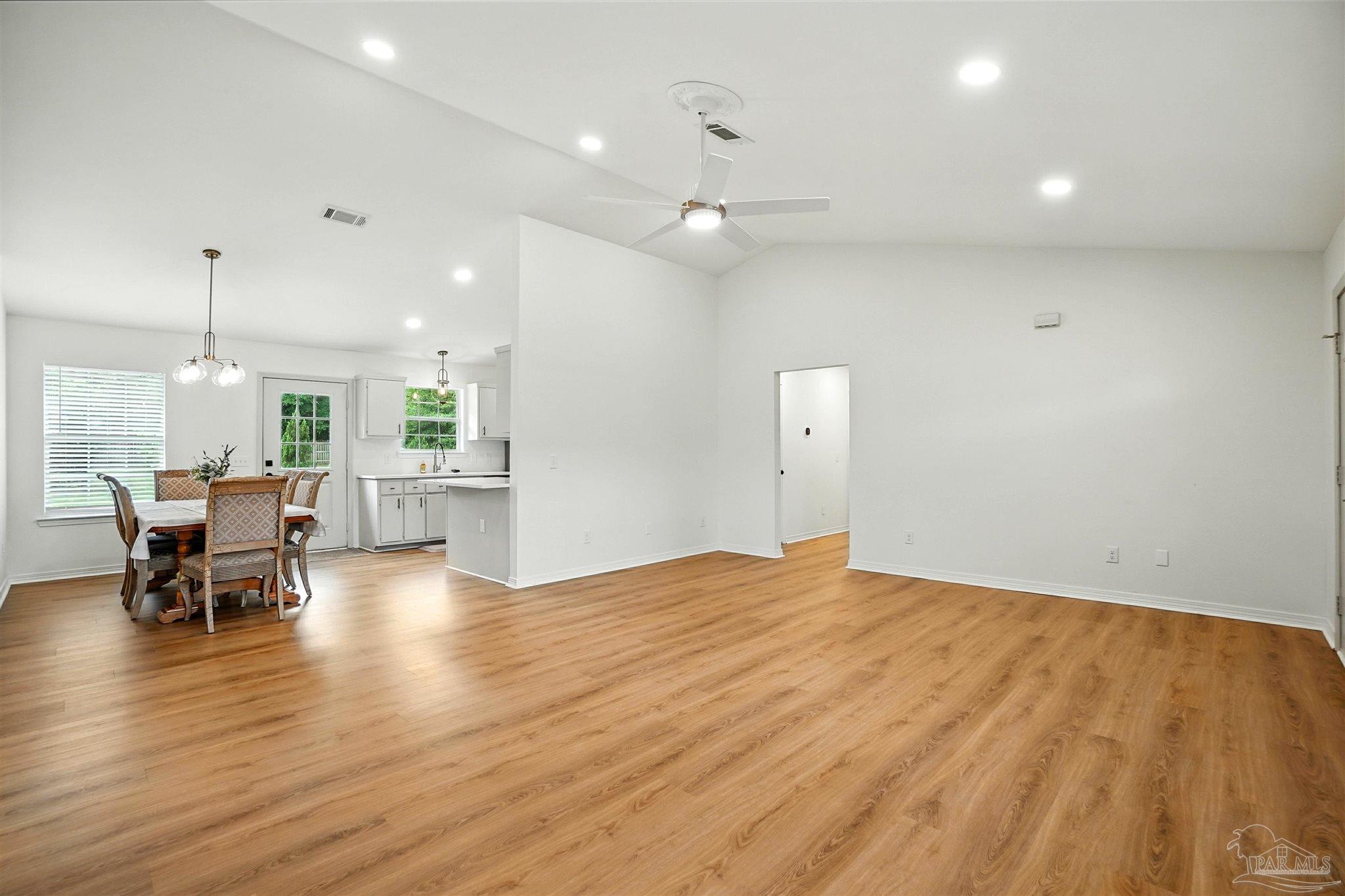 5457 Windham Road Milton, FL 32570 - Photo 7 of 35