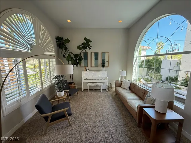 $6,600 | 384 Rancho Rosario Court, Las Vegas, NV 89138