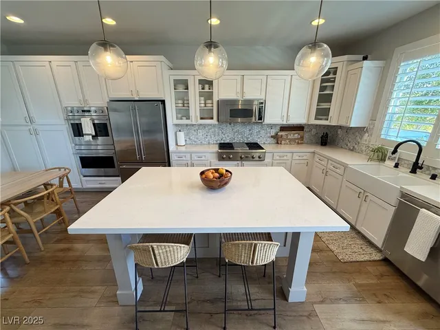 $6,600 | 384 Rancho Rosario Court, Las Vegas, NV 89138