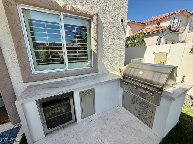 $6,600 | 384 Rancho Rosario Court, Las Vegas, NV 89138