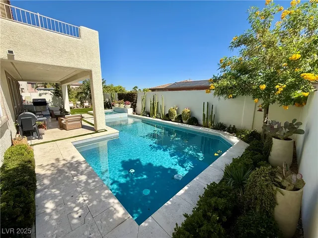 $6,600 | 384 Rancho Rosario Court, Las Vegas, NV 89138