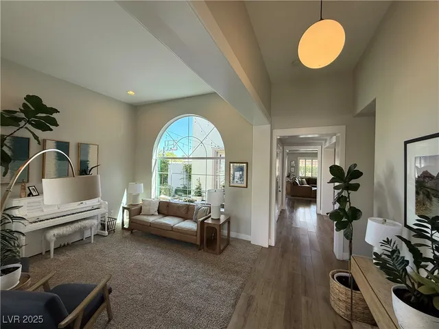 $6,600 | 384 Rancho Rosario Court, Las Vegas, NV 89138