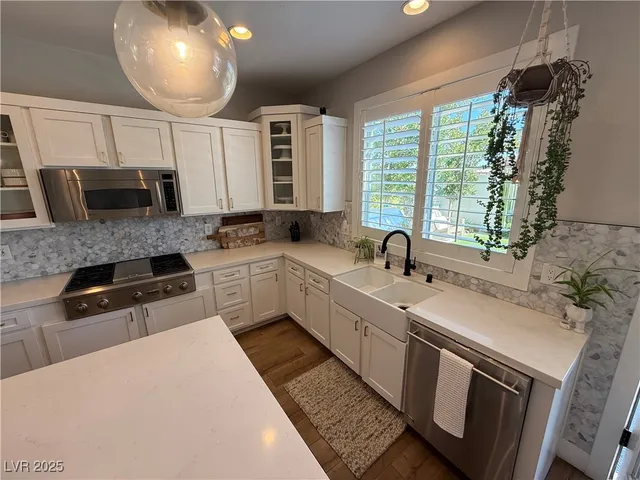 $6,600 | 384 Rancho Rosario Court, Las Vegas, NV 89138