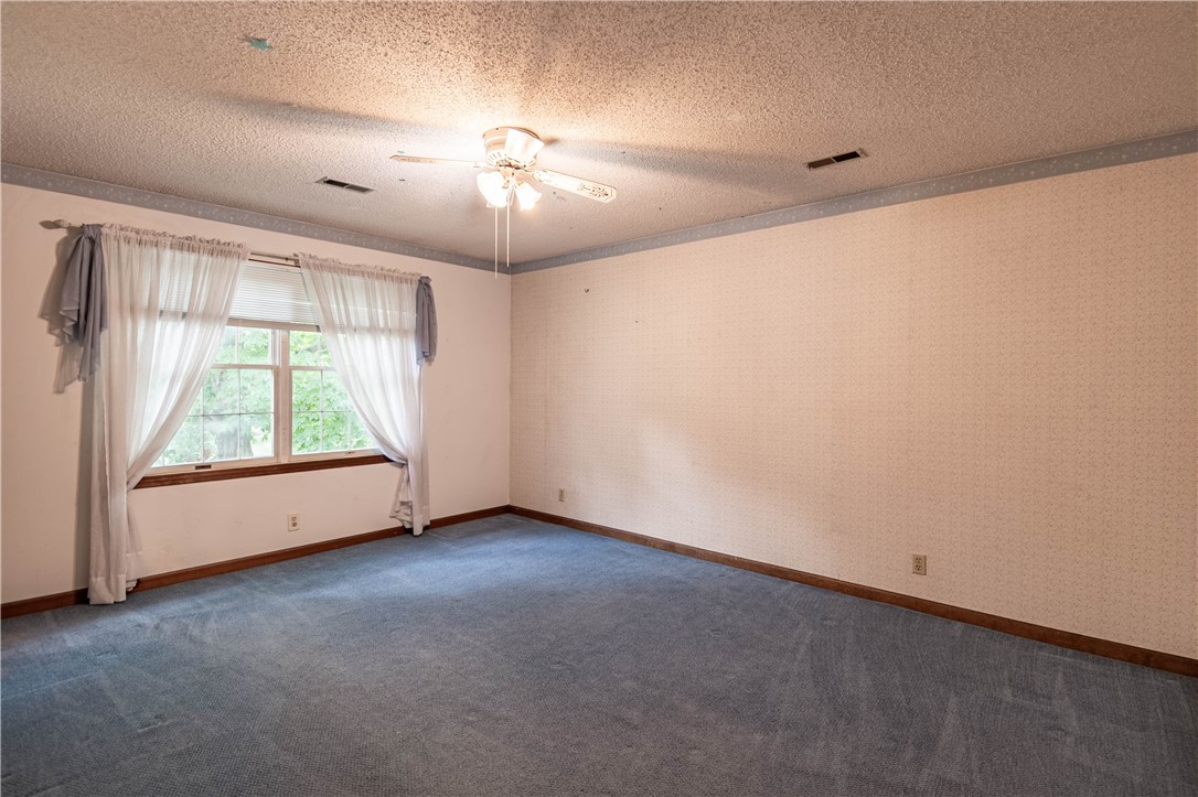2951 Blackstone Drive Decatur, IL 62522 - Photo 27 of 43 Gallery Image 27