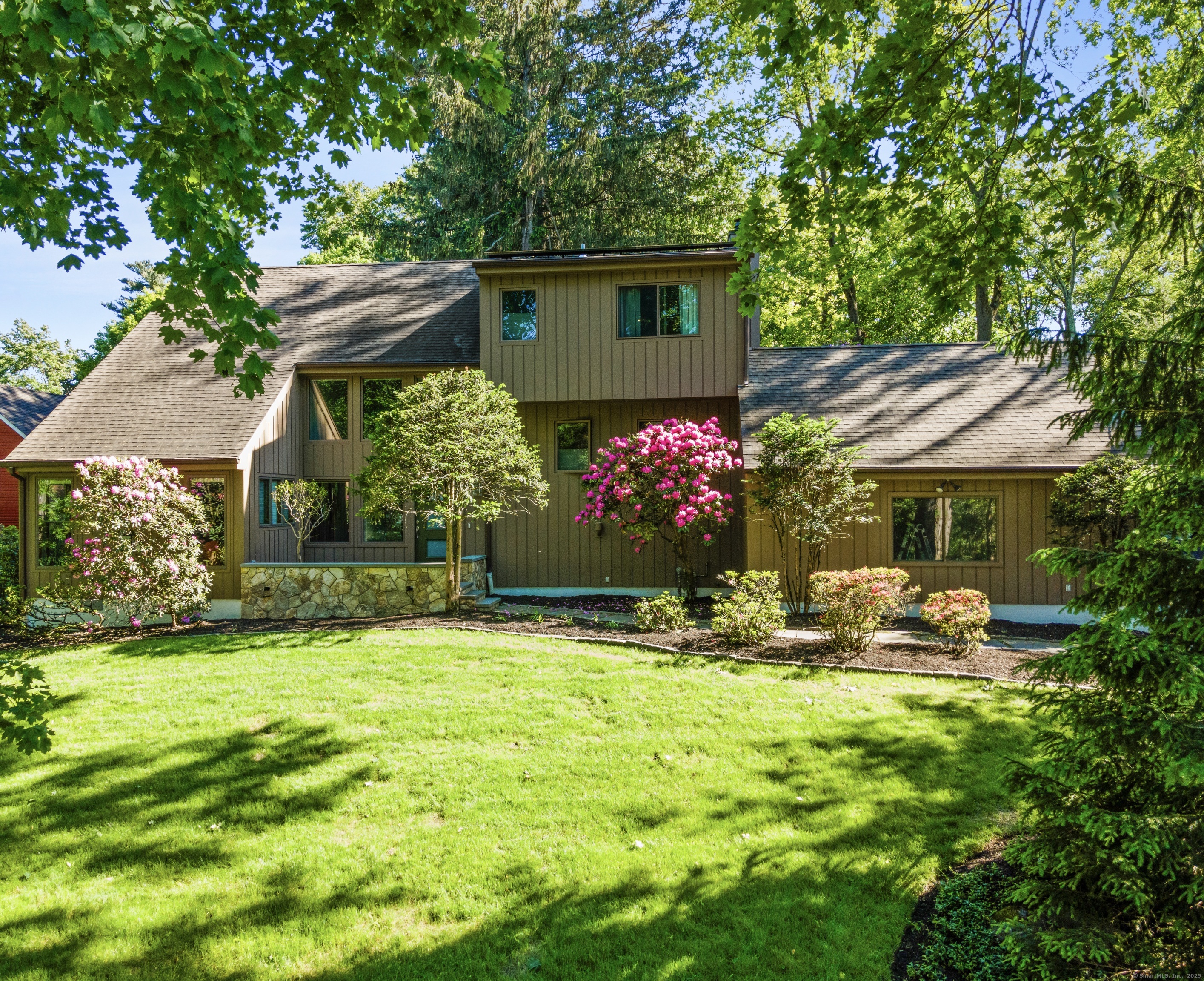 996 Stillwater Road Stamford, CT 06902 - Photo 1 of 1 Gallery Image 1