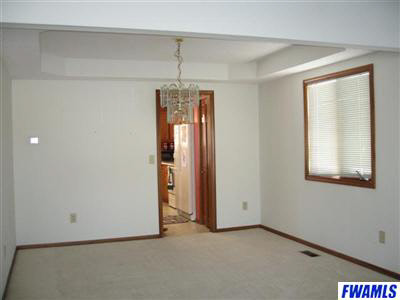 1227 Holly Ridge Run Fort Wayne, IN 46845 - Photo 4 of 14 Gallery Image 4