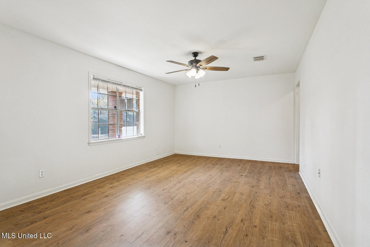 427 Lakeview Avenue McComb, MS 39648 - Photo 14 of 21 14