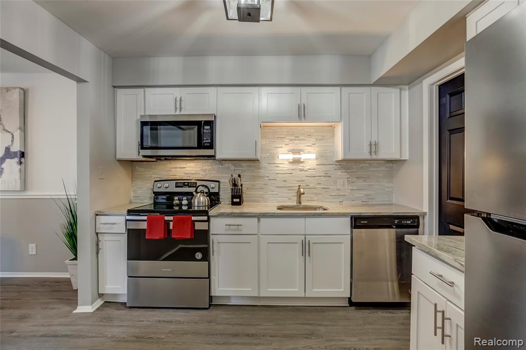 32023 West 14 Mile Road, Unit 108 Farmington, MI 48334 - Photo 3 of 15