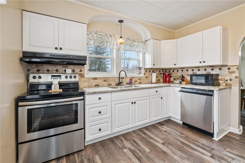 224 Meridian Road Butler, PA 16001 - Photo 8 of 26