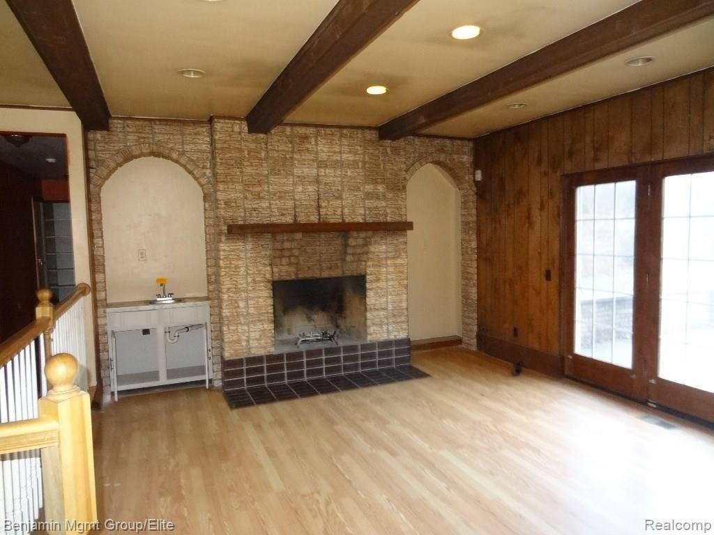 31430 Lahser Road Franklin, MI 48025 - Photo 3 of 11