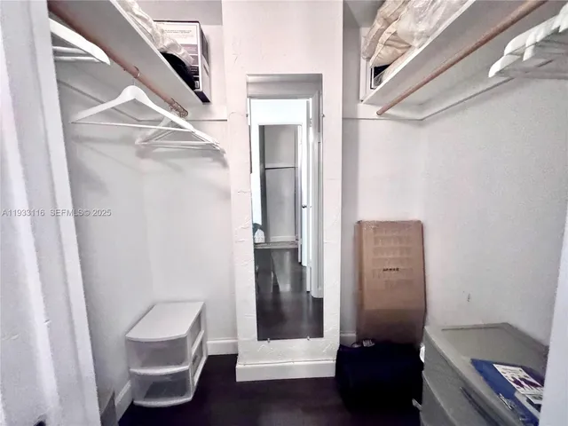 $2,350 | 19390 Collins Avenue, Unit 422, Sunny Isles Beach, FL 33160