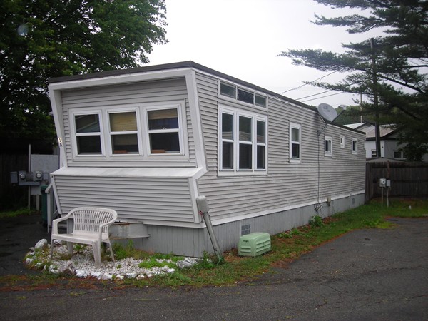 104 Broadway Saugus, MA 01906 - Photo 1 of 6 Gallery Image 1
