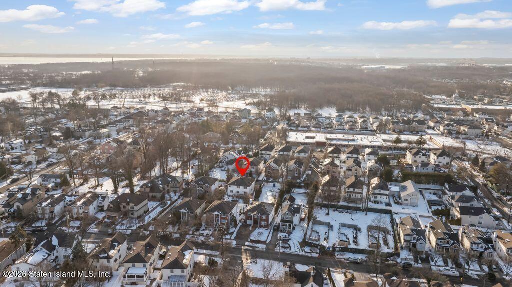 5 Rigimar Court Staten Island, NY 10309 - Photo 32 of 37 a view of city and building