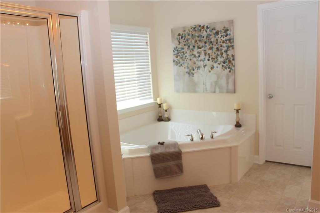 2014 Pin Hook Road Charlotte, NC 28215 - Photo 20 of 24 Gallery Image 20