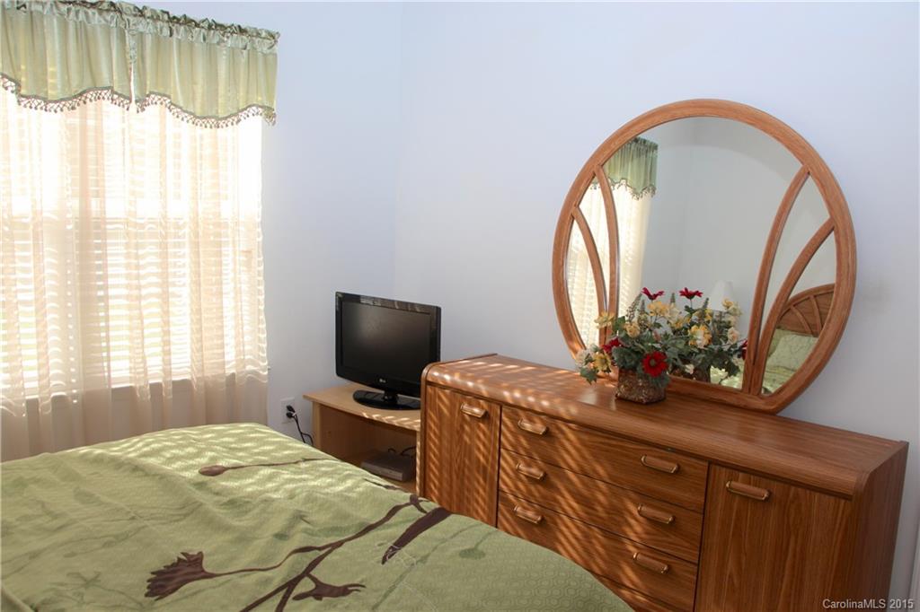2014 Pin Hook Road Charlotte, NC 28215 - Photo 9 of 24 Gallery Image 9