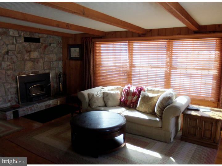 5558 Susan Road, Unit ROAD Coopersburg, PA 18036 - Photo 3 of 10 Gallery Image 3