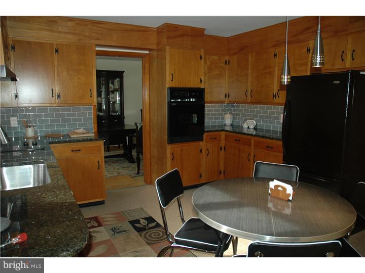 5558 Susan Road, Unit ROAD Coopersburg, PA 18036 - Photo 6 of 10 Gallery Image 6