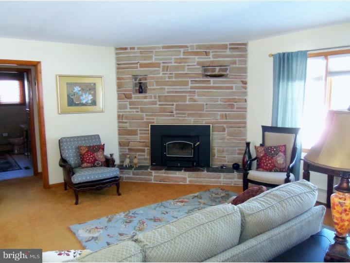 5558 Susan Road, Unit ROAD Coopersburg, PA 18036 - Photo 8 of 10 Gallery Image 8